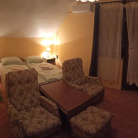 Elod Nyaralohaz Holiday home Balatonbereny