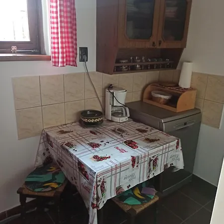 Elod Nyaralohaz Balatonbereny