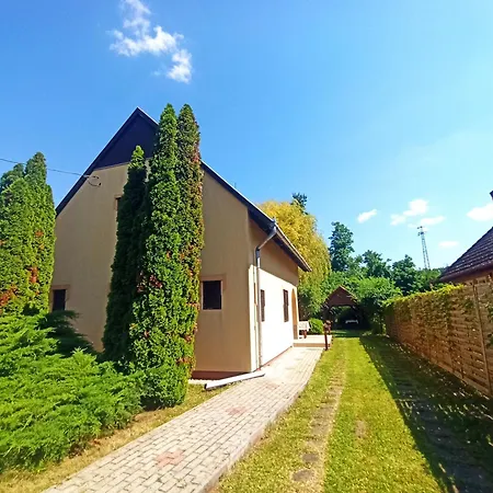 Prázdninový dům Elod Nyaralohaz Balatonberény